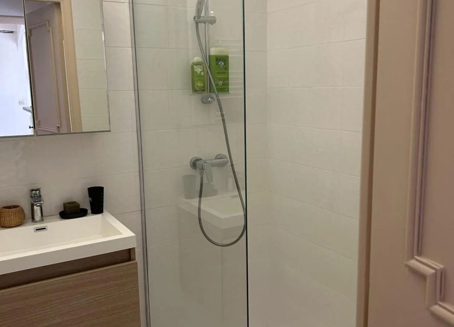 דירות ארל La Fontaine 0*,